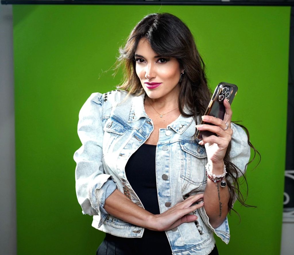 Haciendo Match, el nuevo videoposcast de Yamila Reyna