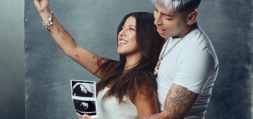 Ignacia Antonia y AK4:20 revelan el sexo de su bebé con emotiva celebración