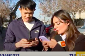 Periodista de CHV protagoniza coqueto momento en vivo