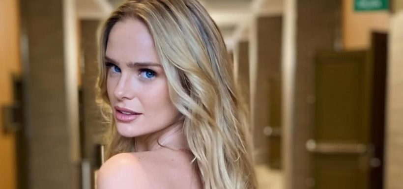 ina moll miss universo