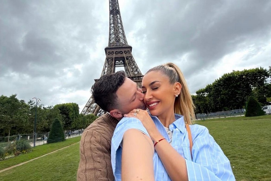 FOTOS | "Dejaste a Shrek por Príncipe Encantador": Camila Andrade deja la escoba al mostrarse junto a su nuevo galán desde París