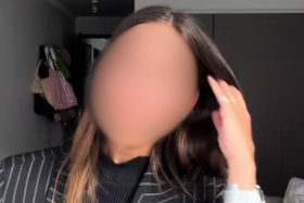 VIDEO | Reflotan relato de famosa influencer sobre su perro: Lo obligaba a comer colillas de cigarro
