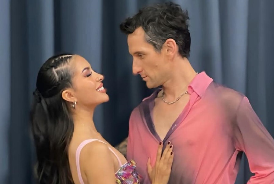 FOTO | Paparazzean a los besos a Gabriel Urzúa y Geraldine Muñoz en la final de Fiebre de baile
