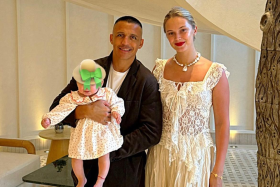 alexandra litvinova y alexis sánchez